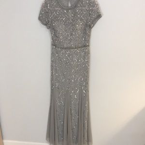 Adriana Papell size 4 ful length beaded gown gray